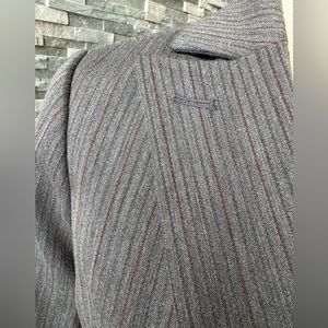 Max Studio 2 Piece Set. Size 6 (Medium) w/o tags Skirt and Blazer Set.